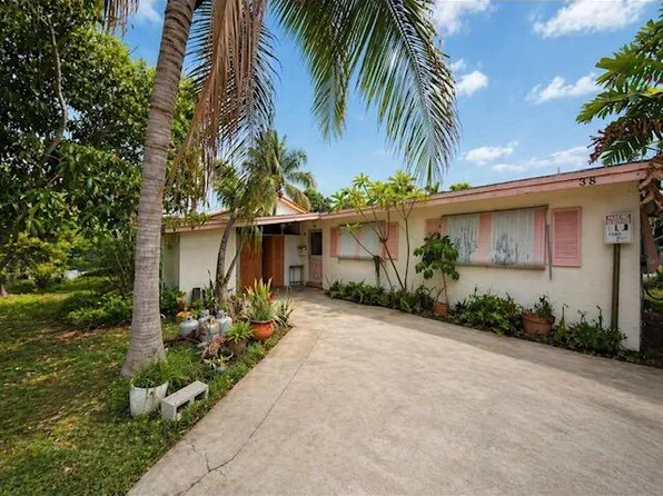 38 SE 8th Avenue, Deerfield Beach, FL 33441