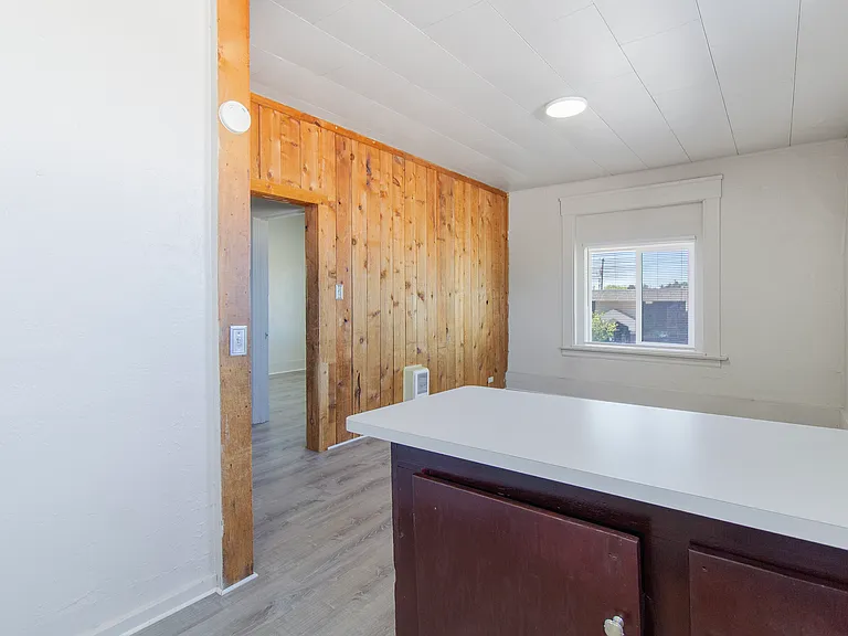 128 Broadway Ave N #2 — Photo 12