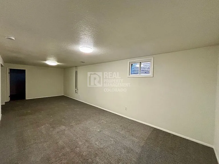2043 E 116th Pl — Photo 8