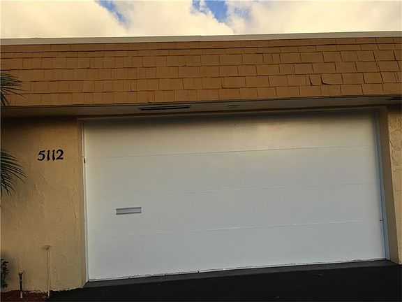 3rd image of 5112 Banyan Ln