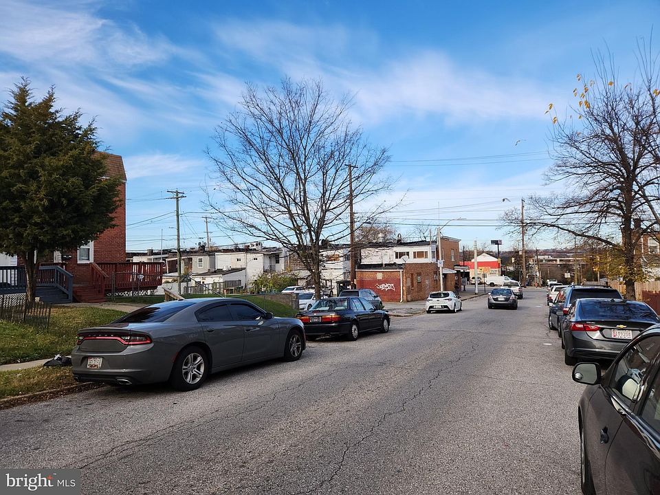 2nd image of 1917 Harman Ave