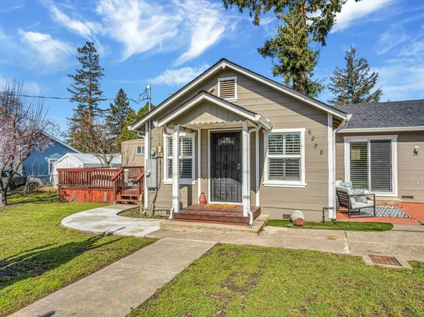 6208 5th Avenue, Lucerne, CA 95458