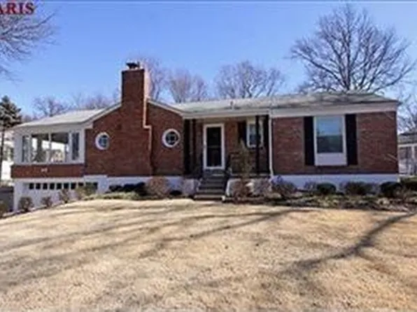 898 Alanson Dr, Saint Louis, MO 63132