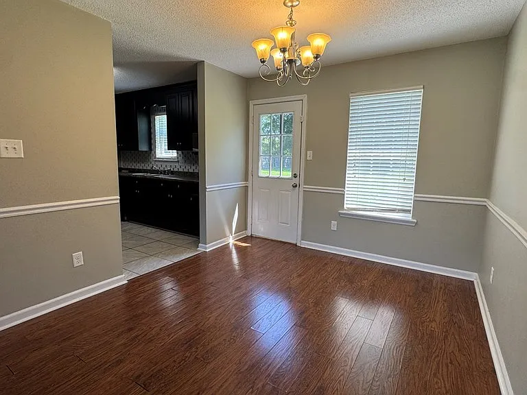 4719 McAllister St — Photo 6