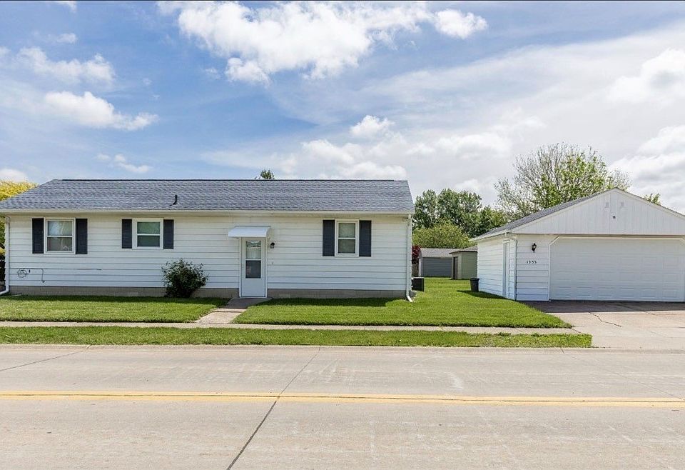 1st image of 1333 W 23rd St