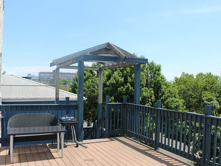 2 Meadow St #12 — Photo 11