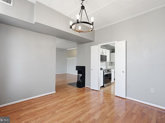 5th image of 11566 Rolling Green Ct APT 200