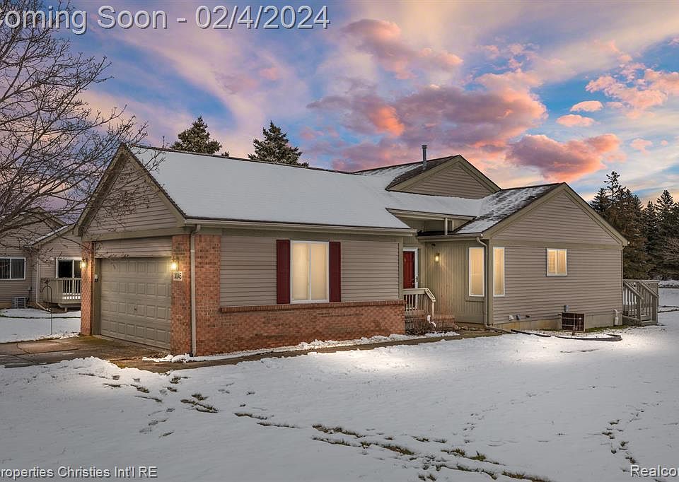 3045 Falcon Dr Burton MI 48519 Zillow