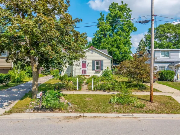 435 Evart St, Cadillac, MI 49601