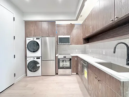 Rented by Doorway NYC, LLC | media 23