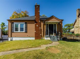 9467 Brenda Ave, Saint Louis, MO 63123
