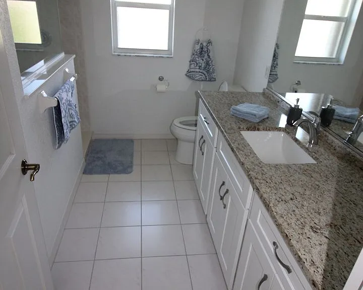 450 Sorrento Ct — Photo 25