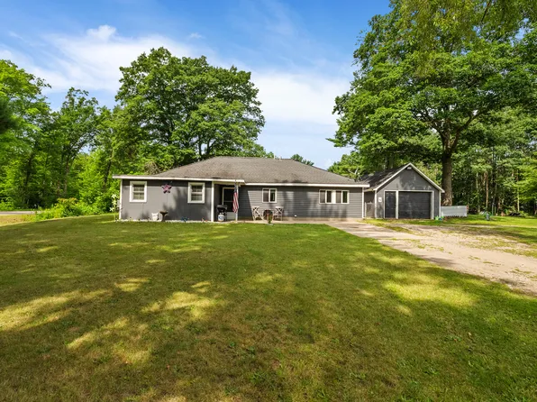 3411 Hyde Park Rd, Muskegon, MI 49445