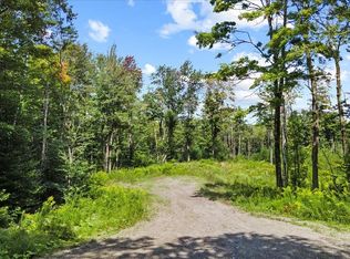 3104 W Hill Rd, Jamaica, VT 05343