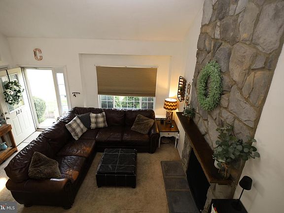 5th image of 321 Wind Ripple Ct