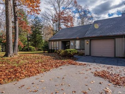 1 Heritage Crest #A, Southbury, CT, 06488