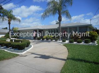 1309 SE 32nd Ter, Cape Coral, FL 33904