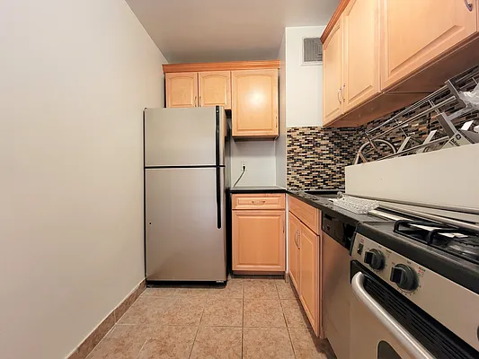 Rented by Made In NY Realty | media 17