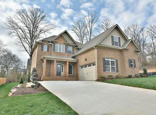 1237 Bentley Park Ln, Knoxville, TN 37922