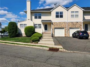 296 Ventnor Ct, Piscataway, NJ
