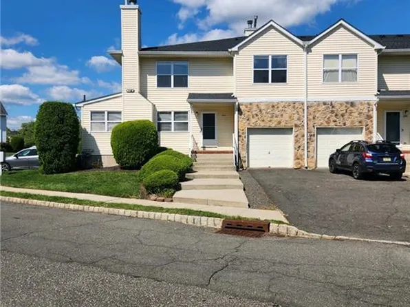 296 Ventnor Ct, Piscataway, NJ 08854