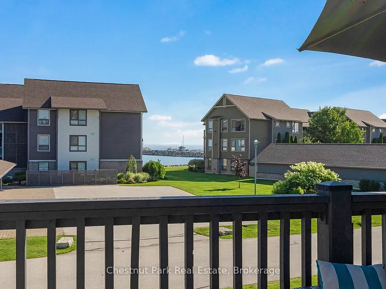 679 Johnston Park Ave — Photo 11