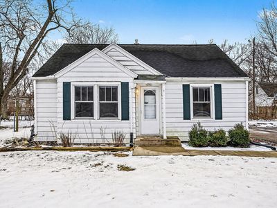 270 Helmar Ct, Benton Harbor, MI, 49022