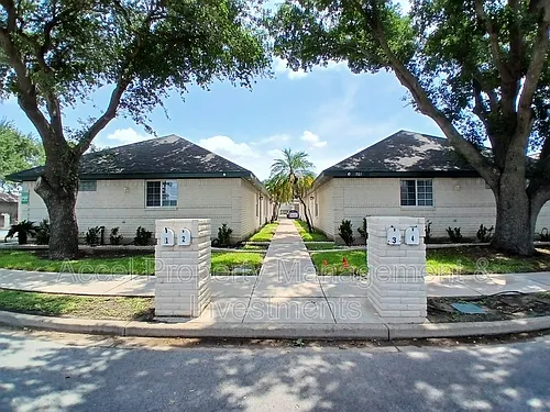 701 Sandpiper Ave #1 Photo 1