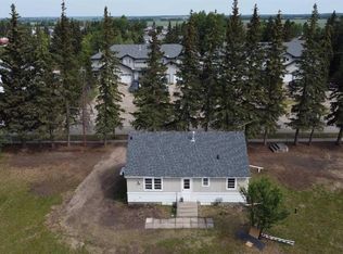 10313 N 103rd St, Hythe, AB T0H 2C0