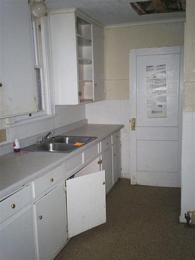 2nd image of 1338 King St