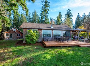 5222 East Harbor Road, Freeland, WA