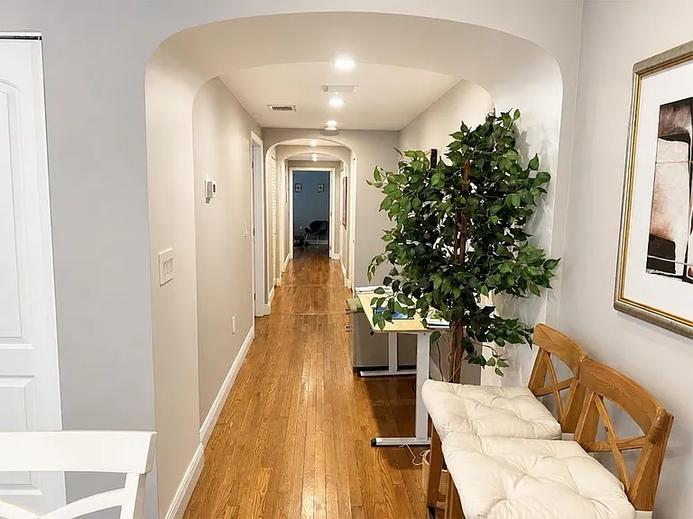 215 Phoenetia Ave #1 — Photo 10