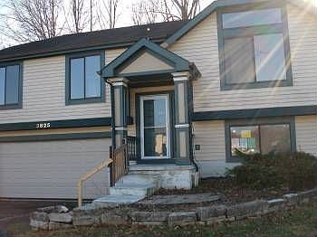 2nd image of 3825 Mount Hood Ct