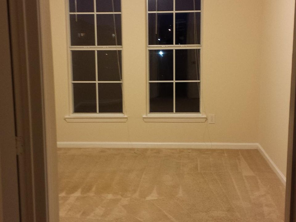 1st image of 8290 Gate Pkwy W #0