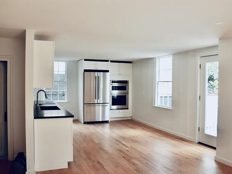 14 Lynde St #2 — Photo 12