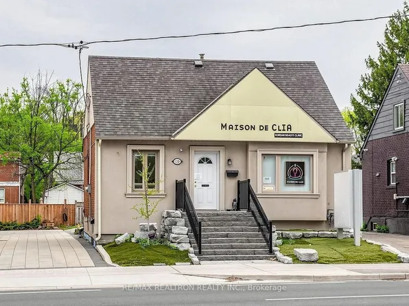 99 Sheppard Ave E, Toronto, ON M2N 3A3
