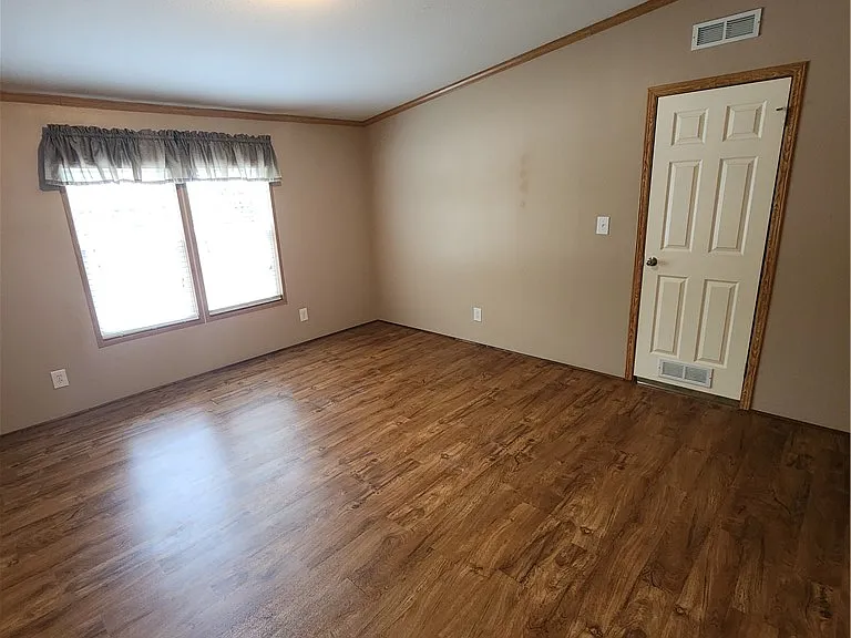 3738 Smetana Rd — Photo 11