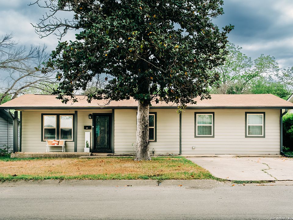 1st image of 607 Leland