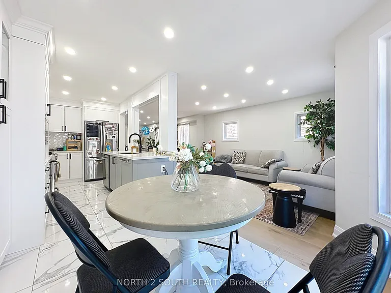 93 Komura Rd #UPPER — Photo 18