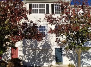 424 Sparkleberry Ter NE, Leesburg, VA 20176