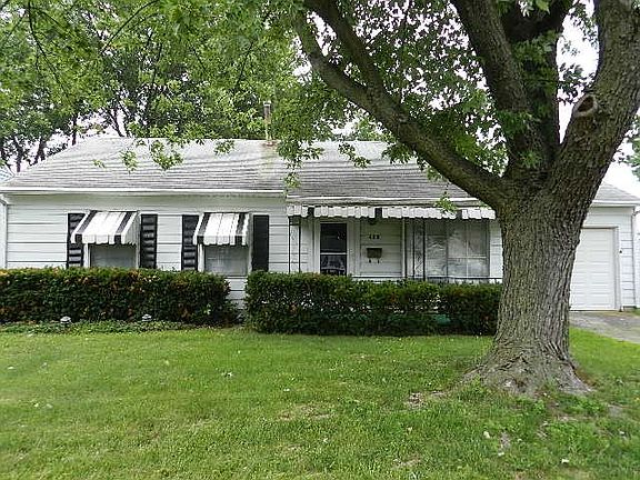 2nd image of 488 Roberts Ave