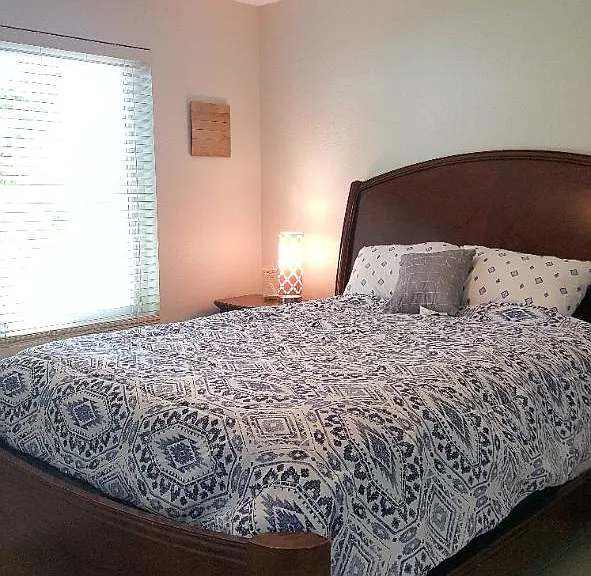 1414 E Chilton Dr — Photo 14