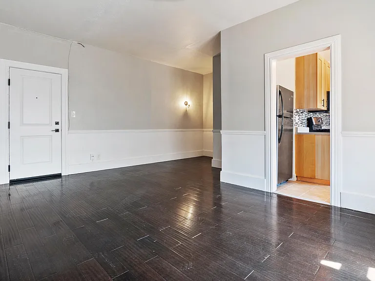 Brookmore - Premium Studio Apartment