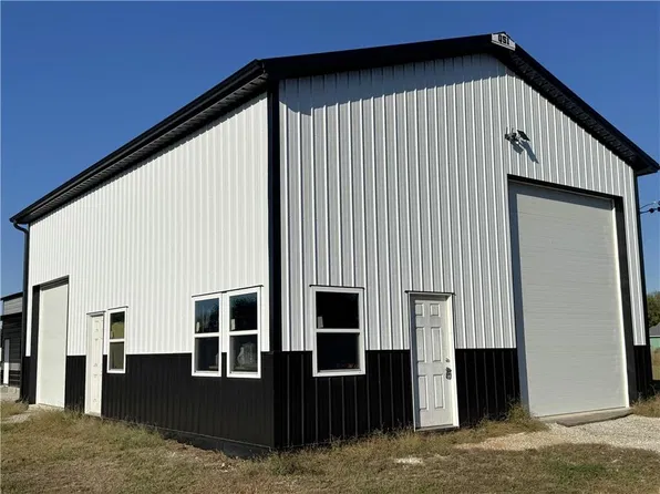 165 & 161 Foothills Trl, Lacygne, KS 66040