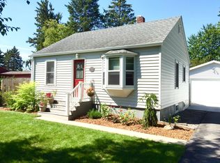 921 Tindolph Ave S, Thief River Falls, MN 56701