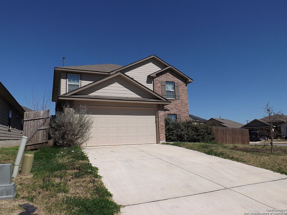 1st image of 6135 Hackberry Pond