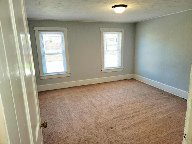 1023 Carbon Rd — Photo 32