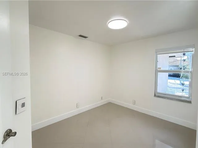 3767 Oak Ridge Cir — Photo 10