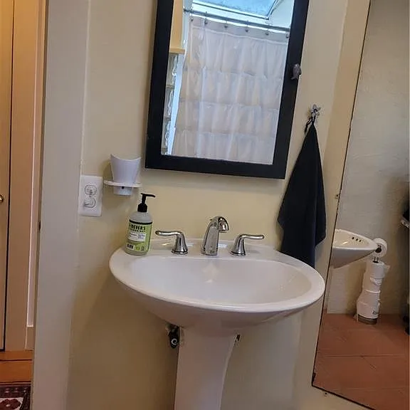 30 Kay St #5 — Photo 23