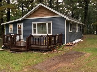 W4858 S Long Lake Rd, Waupaca, WI 54981